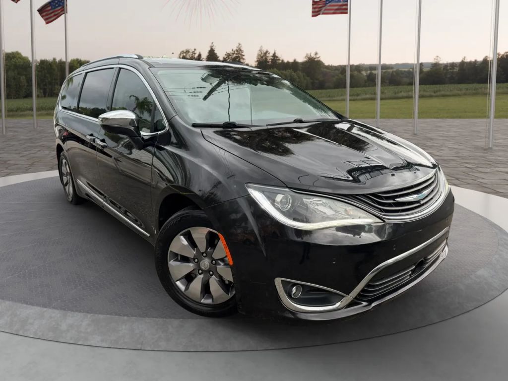 chrysler pacifica hybrid 2019 2C4RC1N77KR500241 image chrysler pacifica hybrid 2019 2C4RC1N77KR500241 image